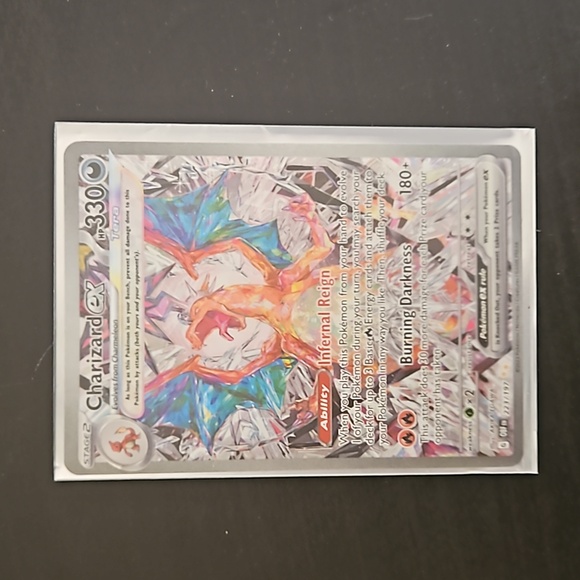 RARE CHARIZARD POKEMON CARD - Picture 2 of 3